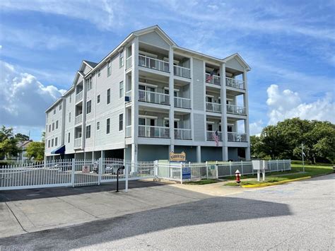Va beach condos for sale - 2 beds 2 baths 1,010 sq ft. 3288 Page Ave #302, Virginia Beach, VA 23451. Bayfront, VA home for sale. Enjoy this townhome style condo in popular Chic's Beach, with one of the lowest condo fees around! 2 bedrooms, each with own full bath, and half bath on first floor. Separate dining area.